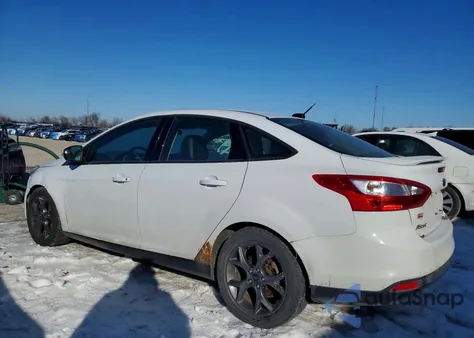 2013 Ford Focus Se z USA, uszkodzony, nr VIN 1FADP3F22DL308630